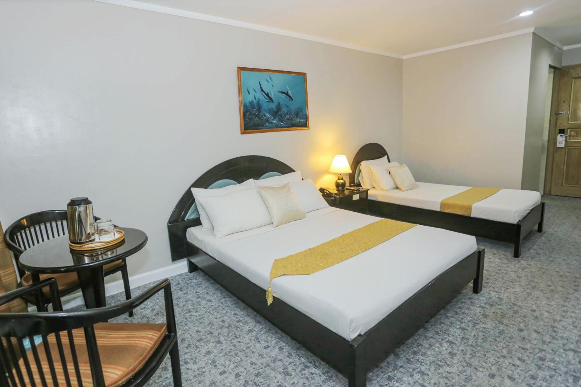 Holiday Plaza Hotel - Cebu Kültér fotó