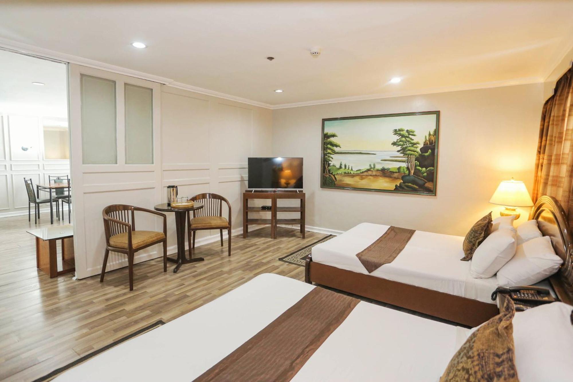 Holiday Plaza Hotel - Cebu Kültér fotó
