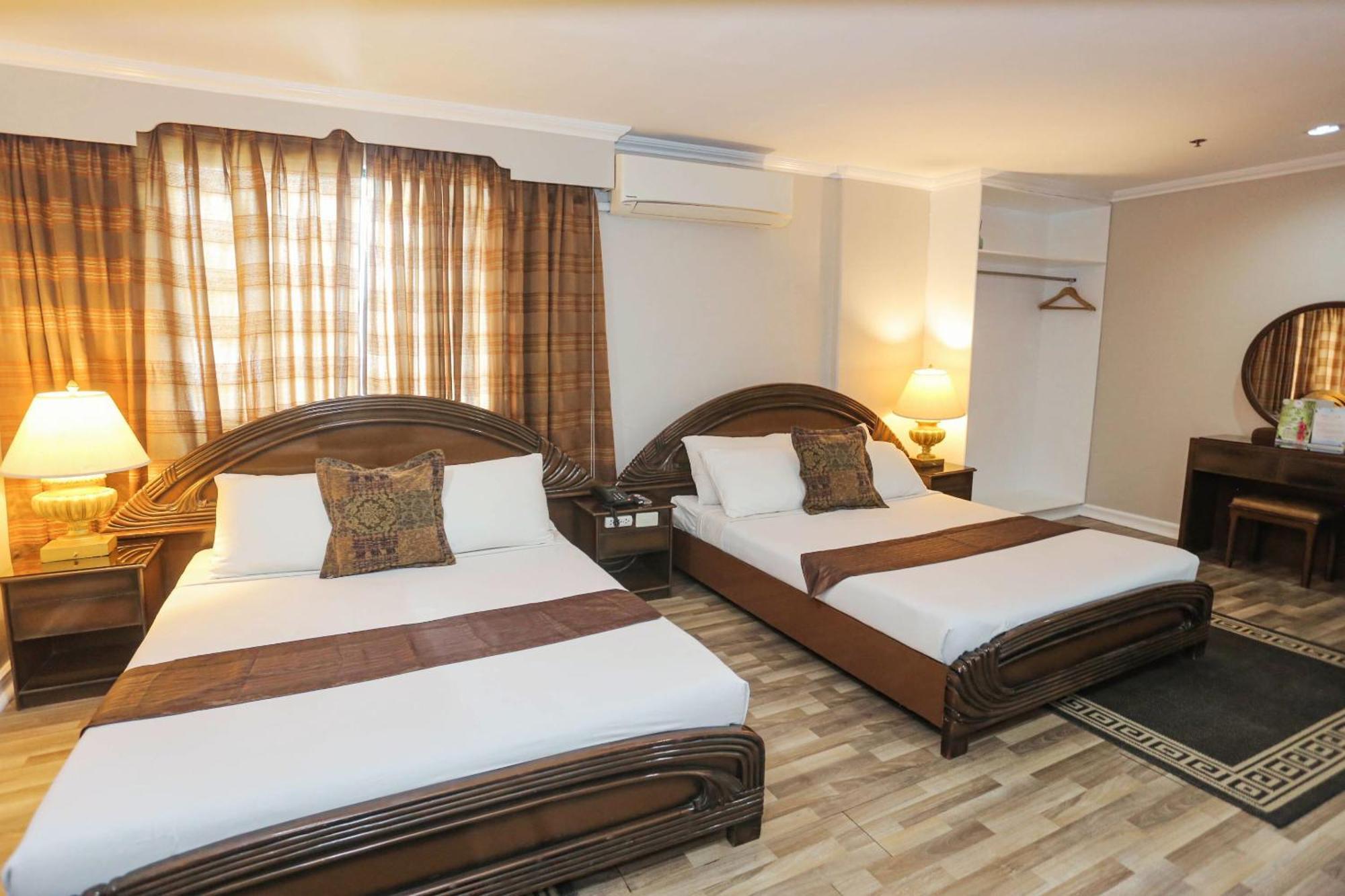 Holiday Plaza Hotel - Cebu Kültér fotó